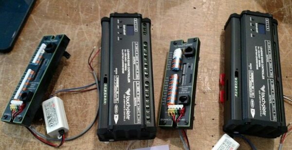 Analog <BR> ZoneZ Universal 08 Dimmer Combo - Without Enclosure
